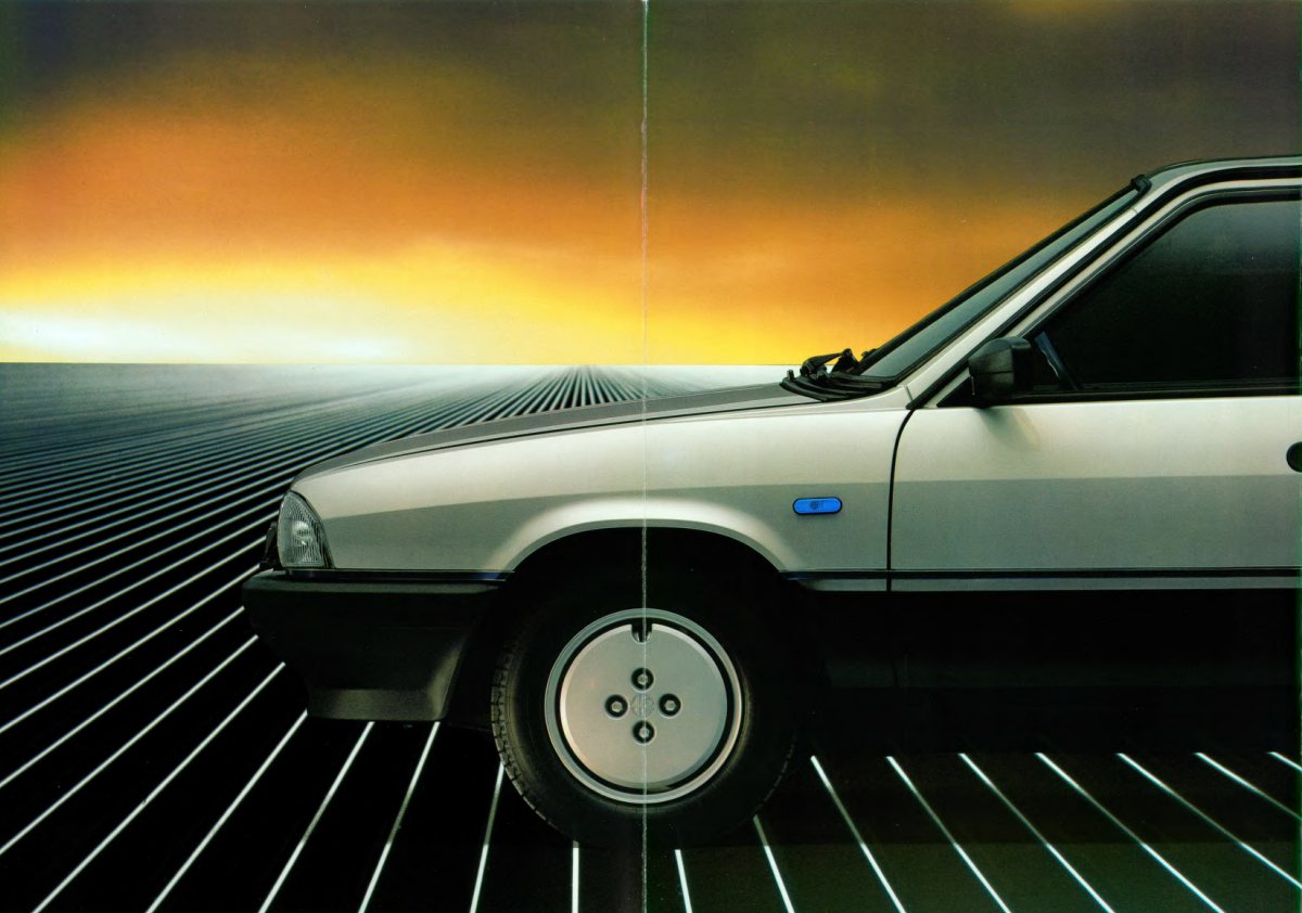 1983 – 33 (NL) Preview Page 2