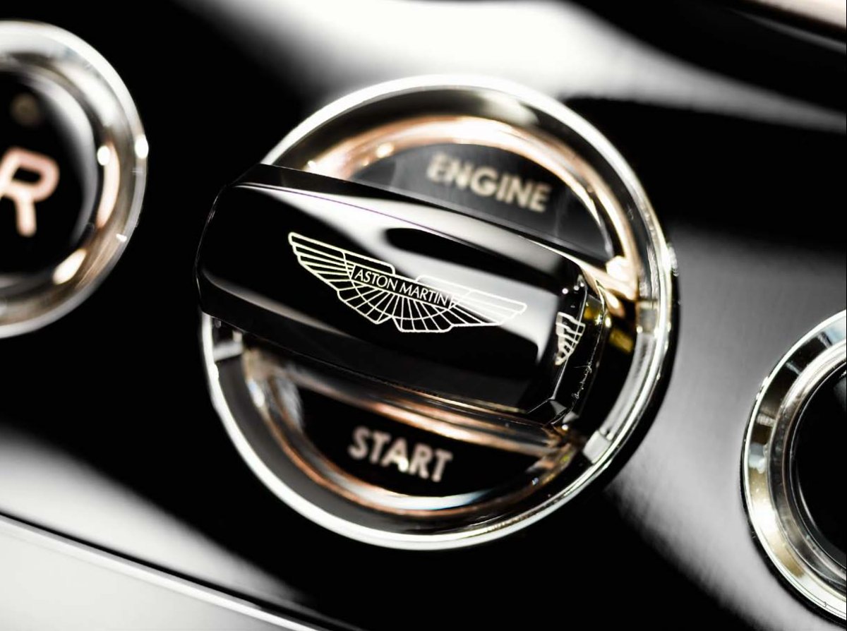 2012 – Model Range (INT) Preview Page 4