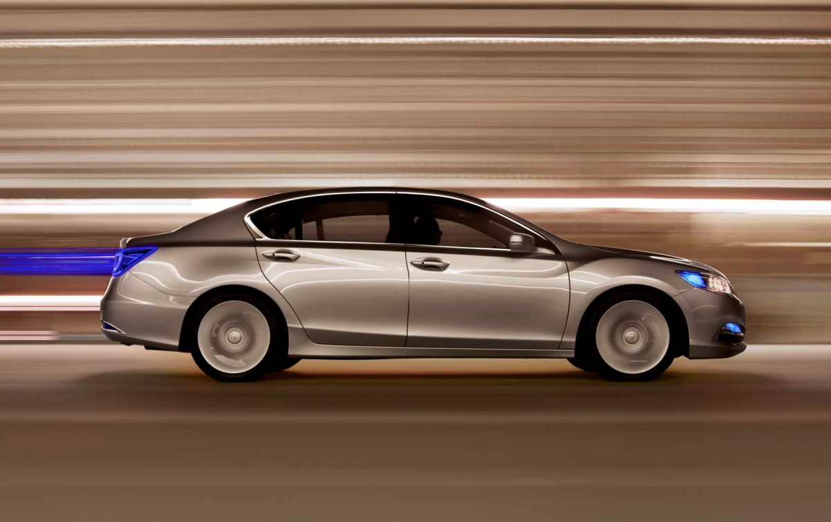 2014 – Model Range (US) Preview Page 3