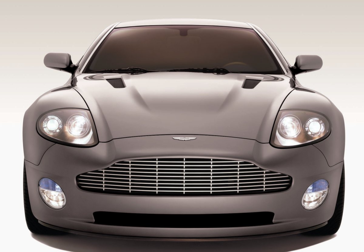 2006 – V12 Vanquish (US) Preview Page 4